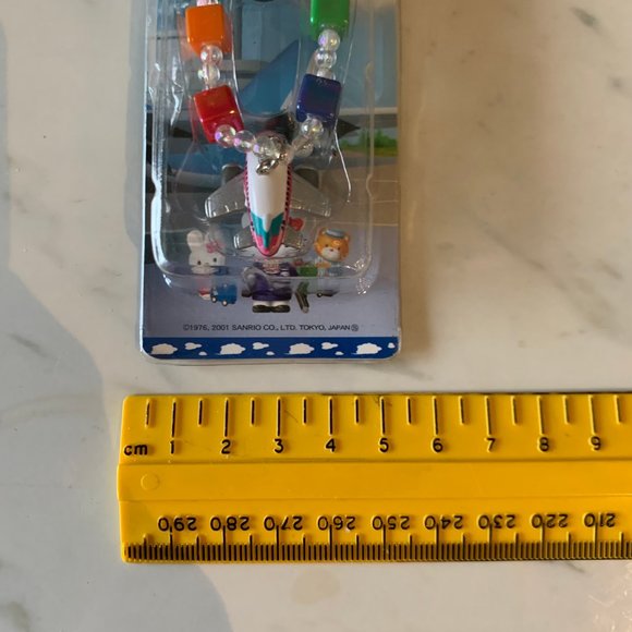 Vintage 2001 Hello Kitty Airport Cellphone charm - Picture 2 of 9